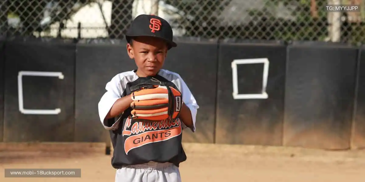 👟 个性周边，品质之选，用热爱武装你的每一次登场！